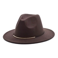 Chapeau fedora marron foncé avec ruban noir et détail en métal doré sur blanc - M (56-58cm) / Café