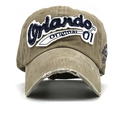 Detailansicht der Vintage-Abnutzung und marineblauen Orlando-Stickerei auf der khakifarbenen Kappe - Verstellbar / Khaki