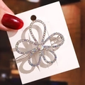 #9 Diamond-encrusted Flower Hair Clip / Pearl Hair Clip
