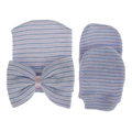 Detalle del conjunto de gorro y mitones para bebé a rayas azules y blancas con lazo - Azul Rosa Blanco