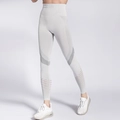 Nahtlose High-Waist Yogahose mit Netzstreifen und Kompression für Bauchkontrolle - S / Off-White