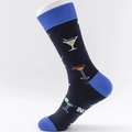 Dunkelblaue Crew-Socken mit Cocktail-Martini-Muster auf einem Schaufensterfuß - EU 41-46 / Navy/Hellblau/Cocktailmuster