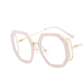 Moderne rosa polygonale Brille mit goldenen Metallbügeln und Nietendetails auf weiß - Beige