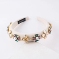 Cerchietto barocco fatto a mano in tessuto beige con strass colorati e perle bianche - Bianco latte