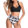 Detail eines High-Waist-Bikini-Sets mit Palmenmuster und schwarzem Twist-Halter-Oberteil - S / Schwarz mit weißem Palmen-Druck / Schwarz