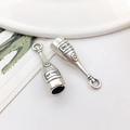 Antiksilberner Weinflaschen-Anhänger aus Legierung mit WINE-Gravur für DIY-Schmuck - Antik Silber Weinöffner 10557
