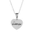 Silberne Herz-Halskette mit Einzel-Diamant und É ÚNICA Gravur im minimalistischen Stil - Stahlfarbe