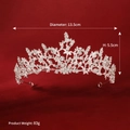 Corona da sposa in cristallo argento su sfondo rosso con dimensioni 13,5 cm e 5,5 cm - Argento