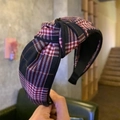 Diadema con nudo a cuadros británicos clásicos en diseño de tejido rojo y negro - Cuadros Negro