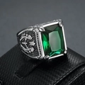 Retro punk stainless steel men's ring with emerald-cut green gemstone and tulip relief - Number 7 / Green