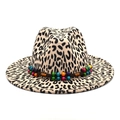 Classico cappello fedora in lana leopardata con fascia bohémien decorata con perline colorate - M (56-58cm) / Bianco