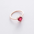 Macro shot of heart-cut ruby ring with rose gold plating and 3-prong setting - 7#12953 (Fixed Size)