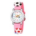 Nahaufnahme der rosa Silikon-Kinderuhr mit 3D-Fußballmuster und buntem Zifferblatt - Rosa