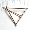 Golden geometric metal hair clip set featuring triangle and wave shapes for women - Triangle / Gold