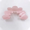 Pince à cheveux rose translucide en acrylique avec design ondulé creux pour femme - rose vif