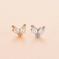 Detalle macro de piercings de nariz en oro y plata con circonitas de corte marquesa - Estilo 1# (Hoja) / Plateado