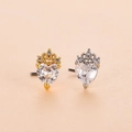 Detail view of heart-shaped zircon nose studs with crown design in gold and silver finish - Style 7# (Crown Heart)