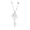 Collana a chiave in acciaio al titanio argento con inserto in conchiglia a trifoglio - Color Acciaio (KN117721-K)