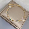 Gouden titanium stalen armband met iriserende kristallen kubussen op juwelendoos - Kristallen Suikerklontje Stijl (981)