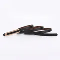 Sottile cintura nera in vera pelle da donna da 1 cm con fibbia a U dorata - Nero / 105cm