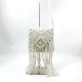 Detail der Bohème Macramé Umhängetasche mit elfenbeinfarbener Baumwolle und Fransenbesatz - Weiß