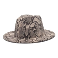Detailed view of fashionable fedora hat featuring black and white snakeskin pattern print - M (56-58cm) / Beige