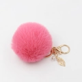 Portachiavi con pompon rosa con ciondolo a foglia dorata e perla per borsa - Rosa Intenso