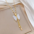 Exquise vergulde vlinder hanger ketting met witte jade inleg en elegante kwastjes - Titanium Stalen Ketting + Koperen Hanger / Witte Vlinder (H211)