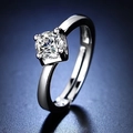 Elegant silver adjustable ring with a brilliant round-cut diamond-like solitaire stone - Y069【50 Points】