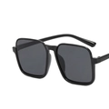 Gafas de sol cuadradas retro con montura negra y lentes gris oscuro - Montura Negra Lente Gris