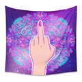 Böhmischer Wandteppich mit lila Galaxie-Mandala und provokanter Mittelfinger-Geste - 73X95CM (Grenzüberschreitender Gebürsteter Stil) / Lila Mandala Mittelfinger (MG100003)
