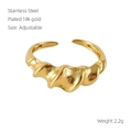 Bague ajustable en acier inoxydable plaqué or 18k avec texture ondulée chic - Style de Texture Festonné (706-Or)