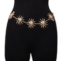 Catena da vita in metallo a fiore di sole dorato con faccine sorridenti su manichino nero - Stile Sole Dorato