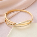 Bracciale incrociato multistrato in acciaio inossidabile 18k con pavé di cristalli - Diametro Interno 58mm*50mm / Oro