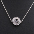 Verzilverde koperen ketting met kleurrijke zirkoon hart hanger en elegante box ketting - Cirkel Hart Zilver / Witgoud
