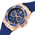 Dettaglio della lunetta in oro rosa con glitter blu e cristalli sull'orologio di lusso - Blu