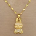 Nahaufnahme der Goldhasen-Kette mit Katzenaugenstein und Zirkonia-Verzierungen - Titanstahlkette Kupfer Mikroeingelegter Anhänger / Brille Kaninchen Anhänger (F421)