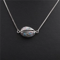 Collar de cobre con colgante de concha y circonitas de colores sobre cuero negro - Platino Circonita de Color Concha