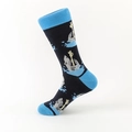 Schwarze Baumwollsocken mit Hai-Muster und blauen Details an Ferse und Zehen für Herren - EU 40-46 / Menschenfresser-Hai Muster (Schwarz)