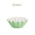 Detalle de molde de papel verde para cupcakes con forma de flor y bordes ondulados - 50 Piezas / Verde