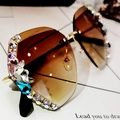 Lunettes de soleil sans monture oversize avec verres dégradés marron et strass colorés - Dégradé Marron