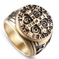 Anello con croce San Benedetto dorato con simboli religiosi neri stile punk - US 8 / Oro