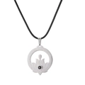 Pendentif lotus évidé en acier argenté avec cordon noir sur fond blanc pur - Style Lotus Acier Cordon Ciré (SSN-00294)
