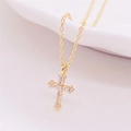 Elegante collana a croce in argento sterling S925 placcato oro con pavé di zirconi lucidi - Oro