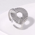 Anello aperto geometrico argento in acciaio inossidabile con design moderno a pieghe - Regolabile / Color Acciaio