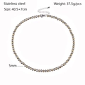 Dettaglio della collana a sfere in acciaio da 5mm con chiusura a moschettone e misure - Diametro della perla 5mm