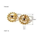 Dettaglio di orecchini a lobo occhio di Allah placcati oro 18K da 20 mm con pietra - Orecchini a Bottone Malocchio (YYE023199)