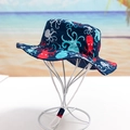 Dunkelblauer Kinder Sonnenhut mit Oktopus-Print und verstellbarer weißer Kordel - Großer Oktopus (Marine)