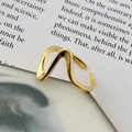 Minimalistischer unregelmäßiger Wellenring aus S925 Sterlingsilber vergoldet offen - Einstellbar Offen / Gold