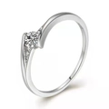 Anello classico in argento S925 con brillante diamante rotondo e pietre laterali - Aperto Regolabile / Oro Bianco
